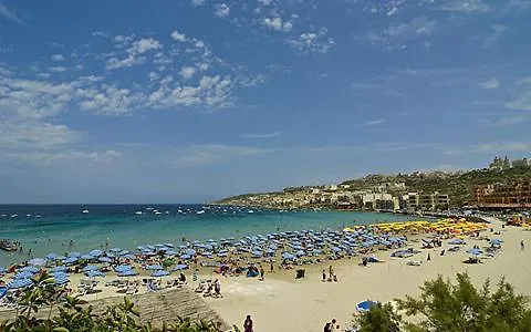 Seafront Luxury Apartment Incl Pool Sliema